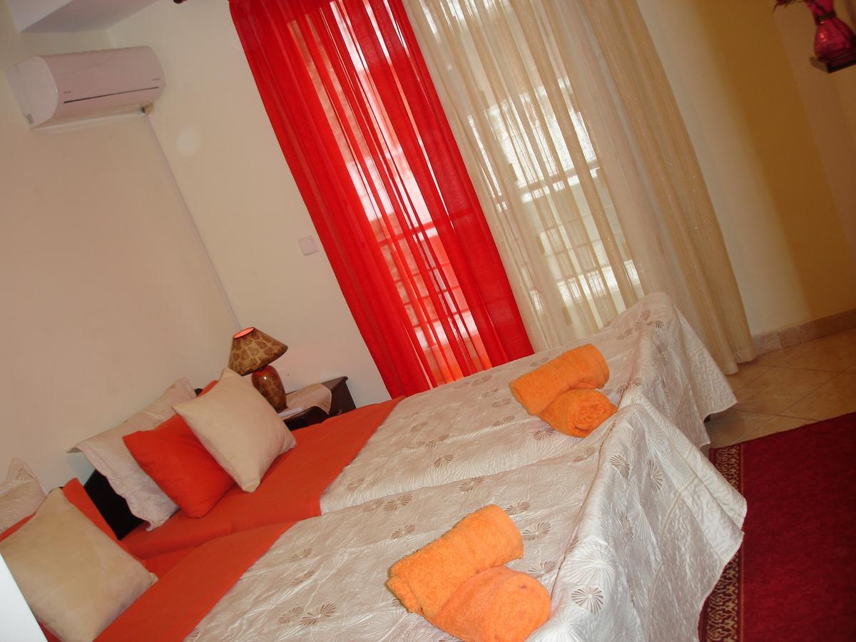Kuri Apartment ساراندا المظهر الخارجي الصورة
